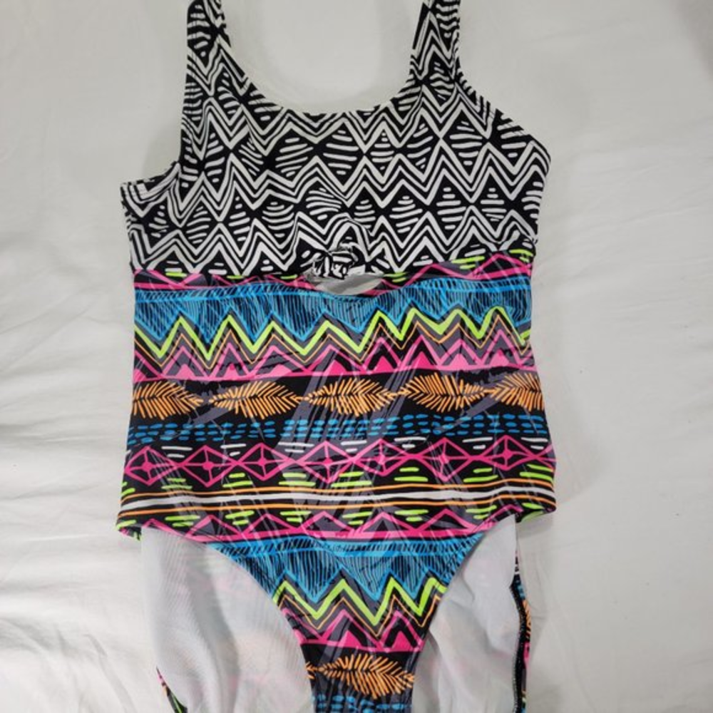 Art Class Target Geometric Bright Swimsuit XL 14-16 1 Piece‎